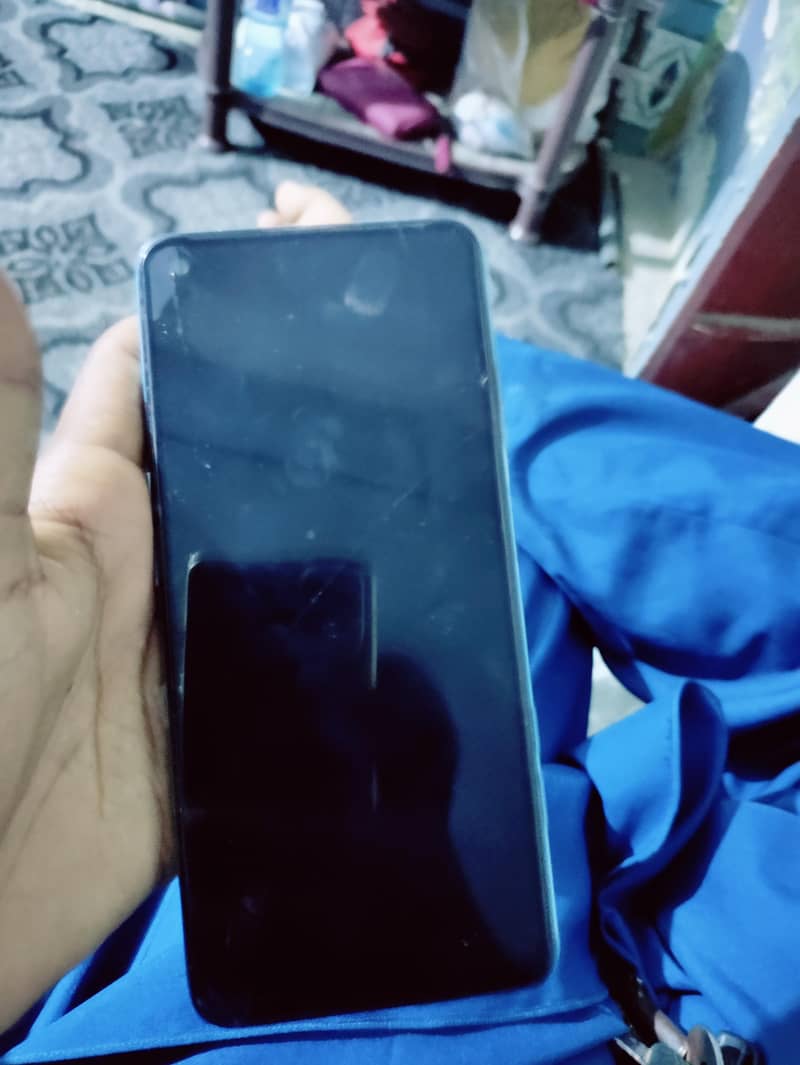 OPPO A76 3
