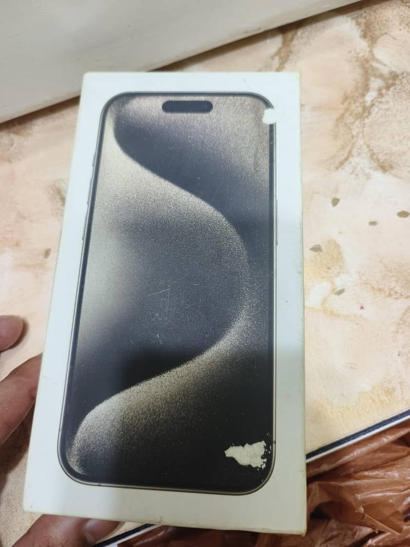 Apple iPhone 15 Pro 0