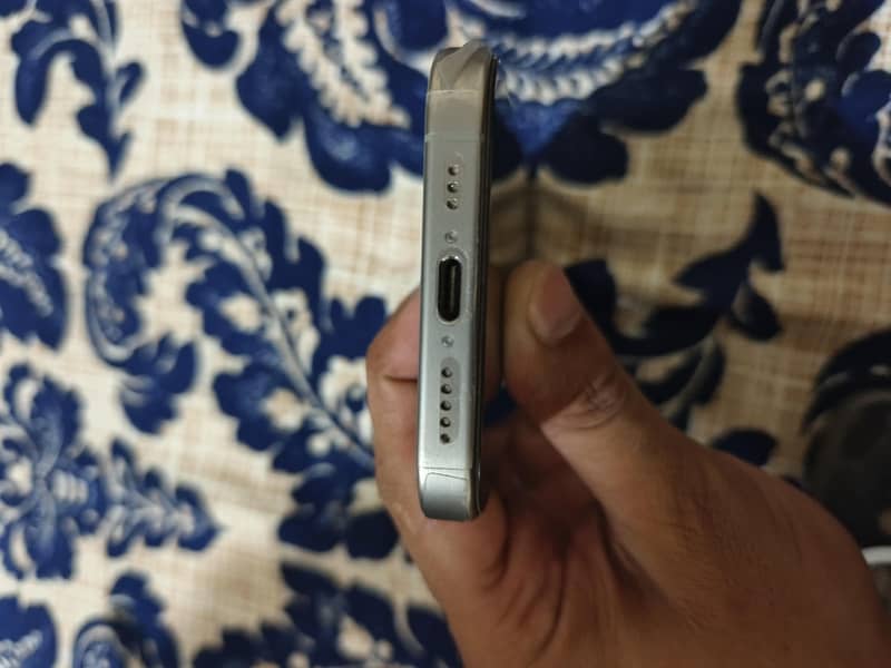 Apple iPhone 15 Pro 5
