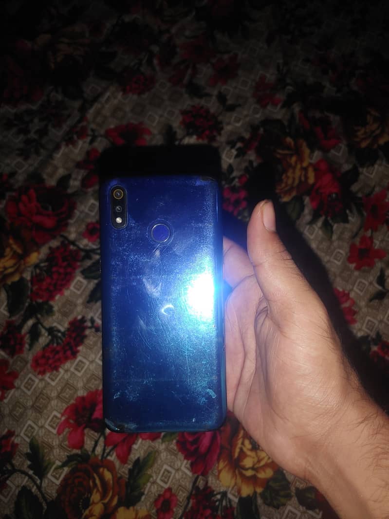 Realme 3 2