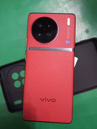Vivo X90s