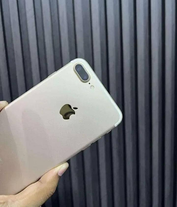Apple iPhone 7 Plus 0