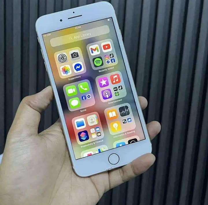 Apple iPhone 7 Plus 2