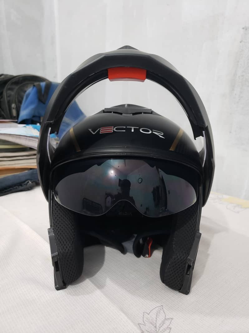 HELMET 4
