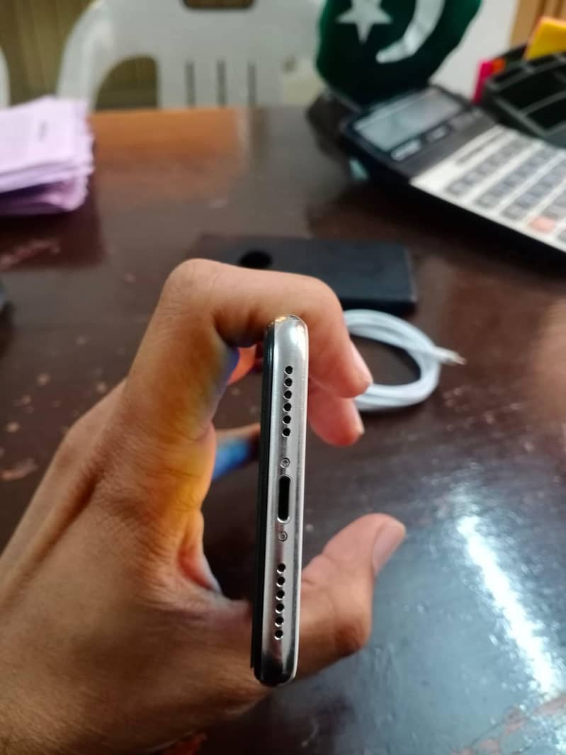 Apple iPhone X 7