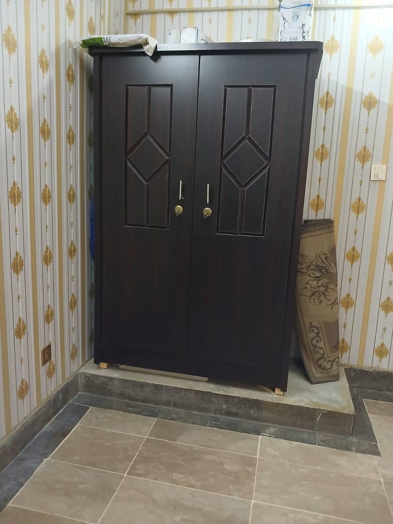 Wardrobe 0