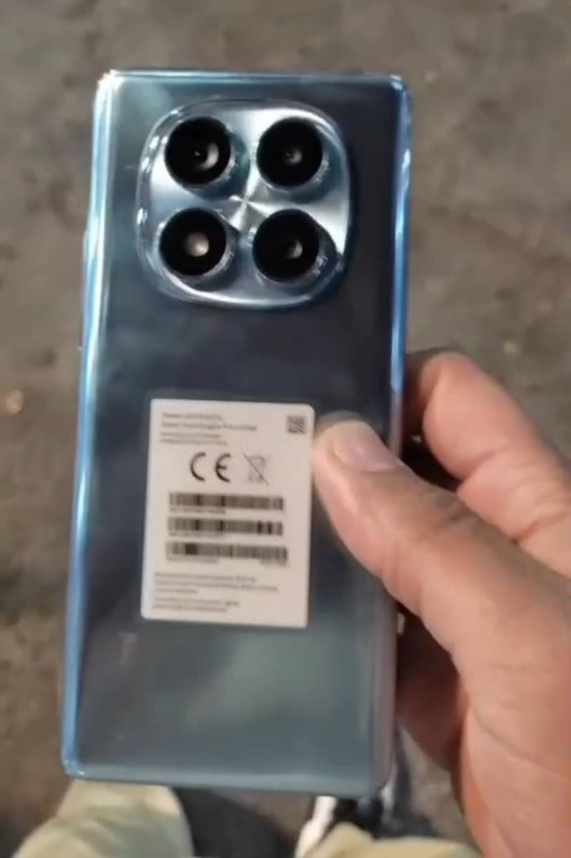 Xiaomi Redmi Note 14 Pro 3
