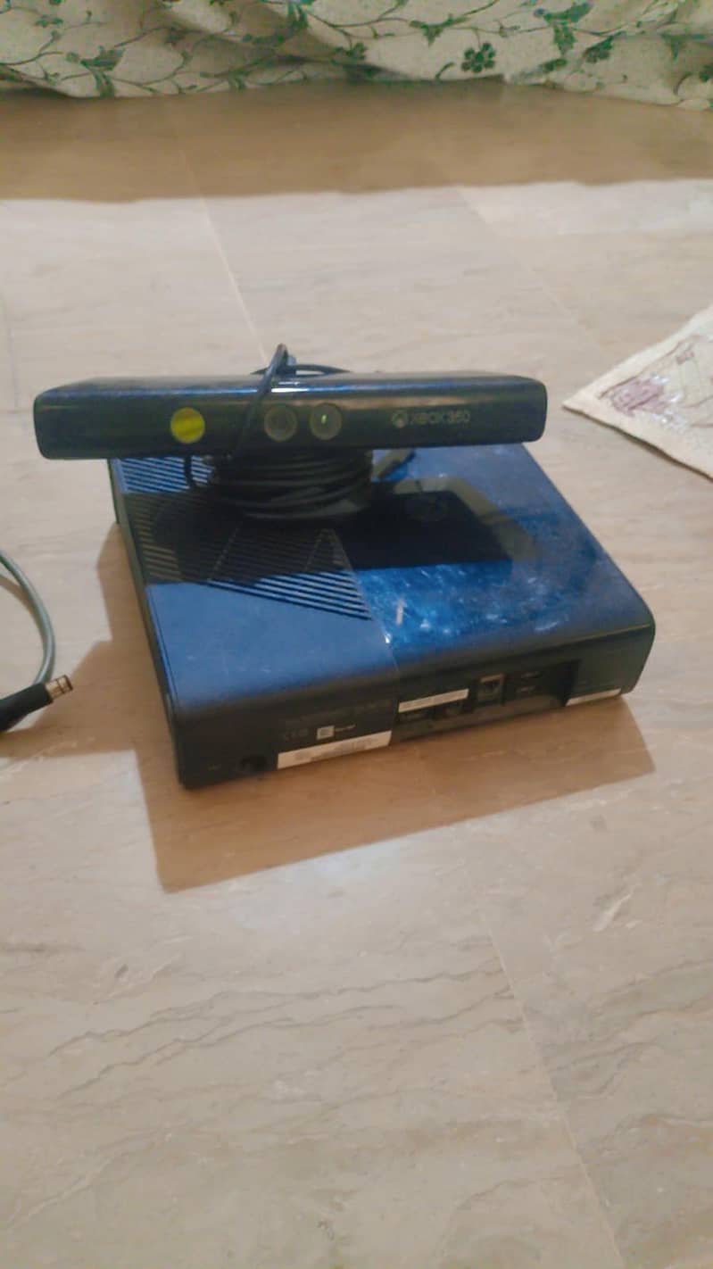 Xbox 360 E 250GB Controller | Complete Bundle | Excellent Condition 1