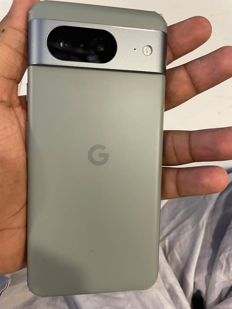 Google Pixel 8 3