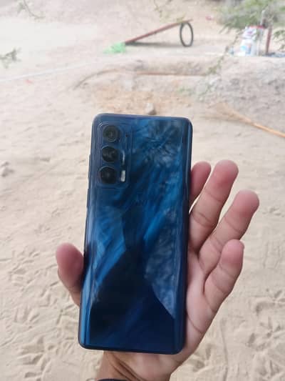 Moto Edge