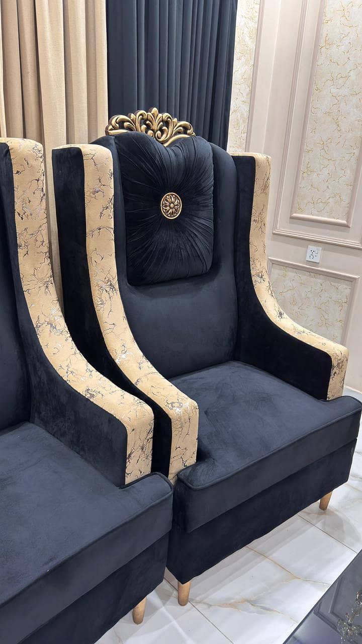 Chairs 0