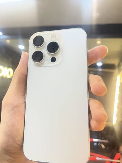 Apple iPhone 15 Pro