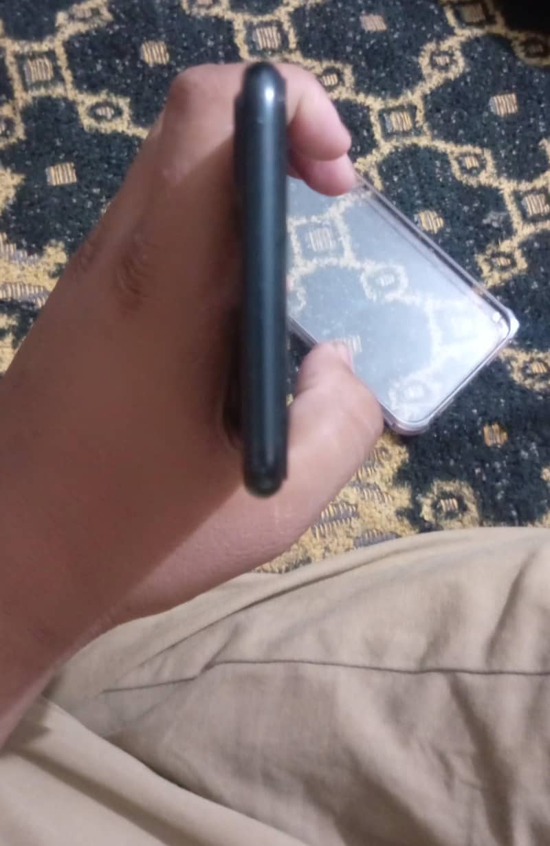 Apple iPhone 7 Plus 4