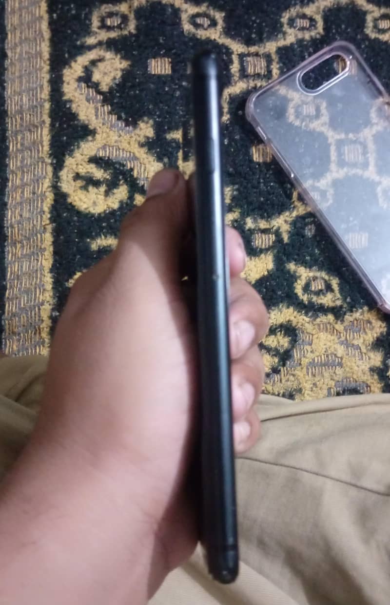 Apple iPhone 7 Plus 5