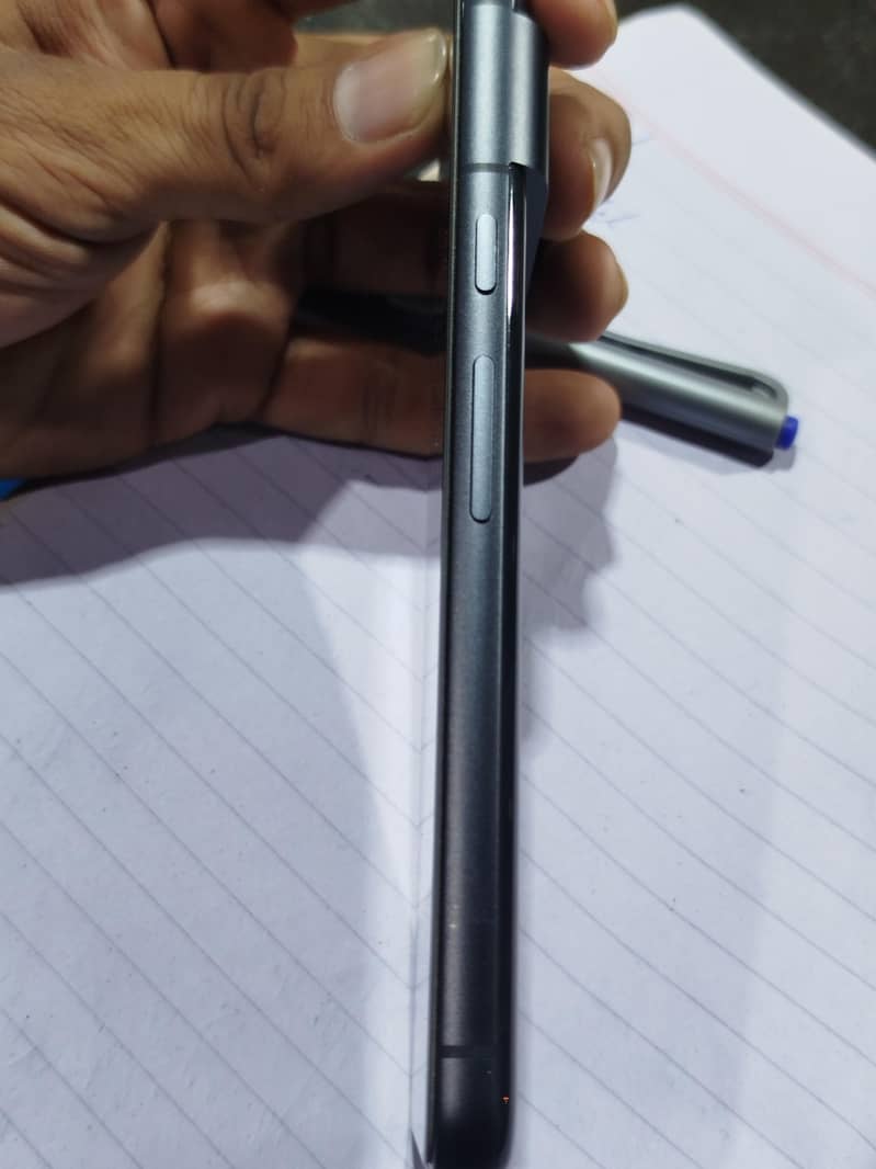 Google Pixel 8 7