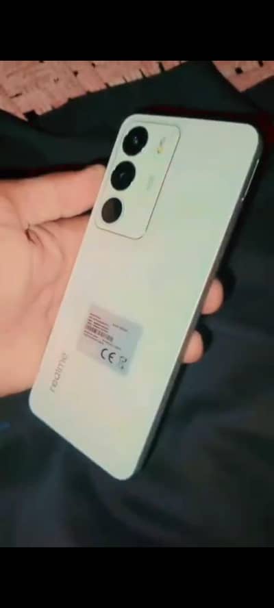 Realme C71 6/128 with box charger