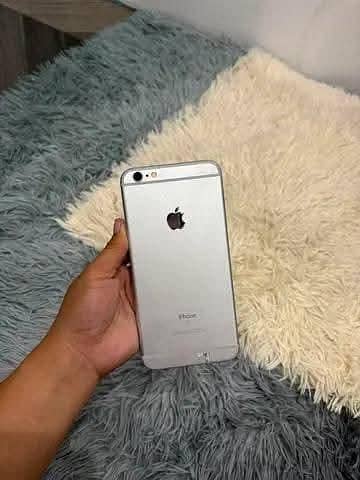 Apple iPhone 6S Plus