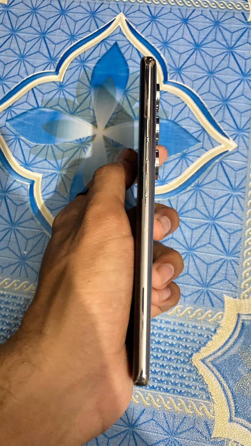 Tecno CAMON 40 Pro 5