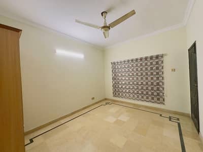 1 Kanal Brand New Double Unit For Family And Office For Rent