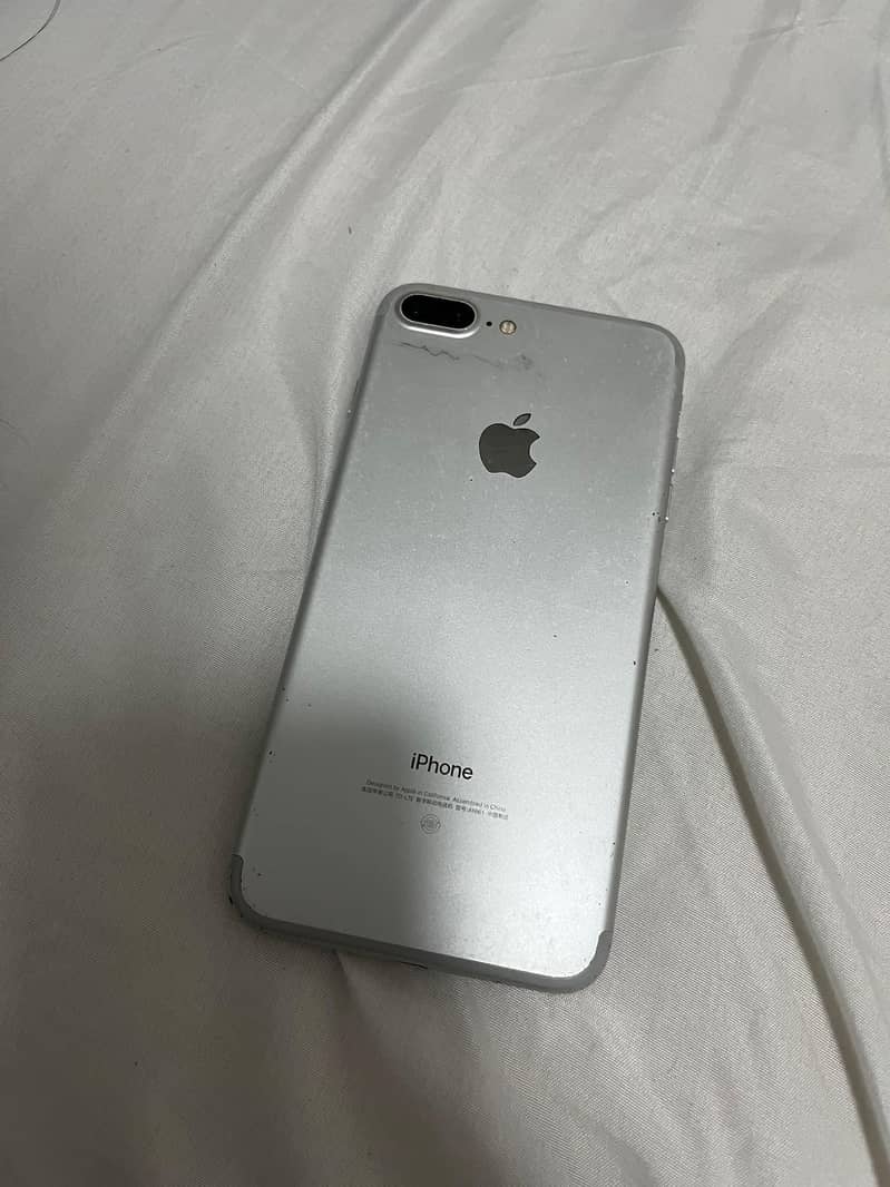 Apple iPhone 7 Plus 5