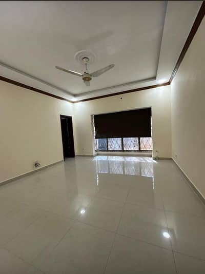 10 Marla First Floor Brand New First Entire