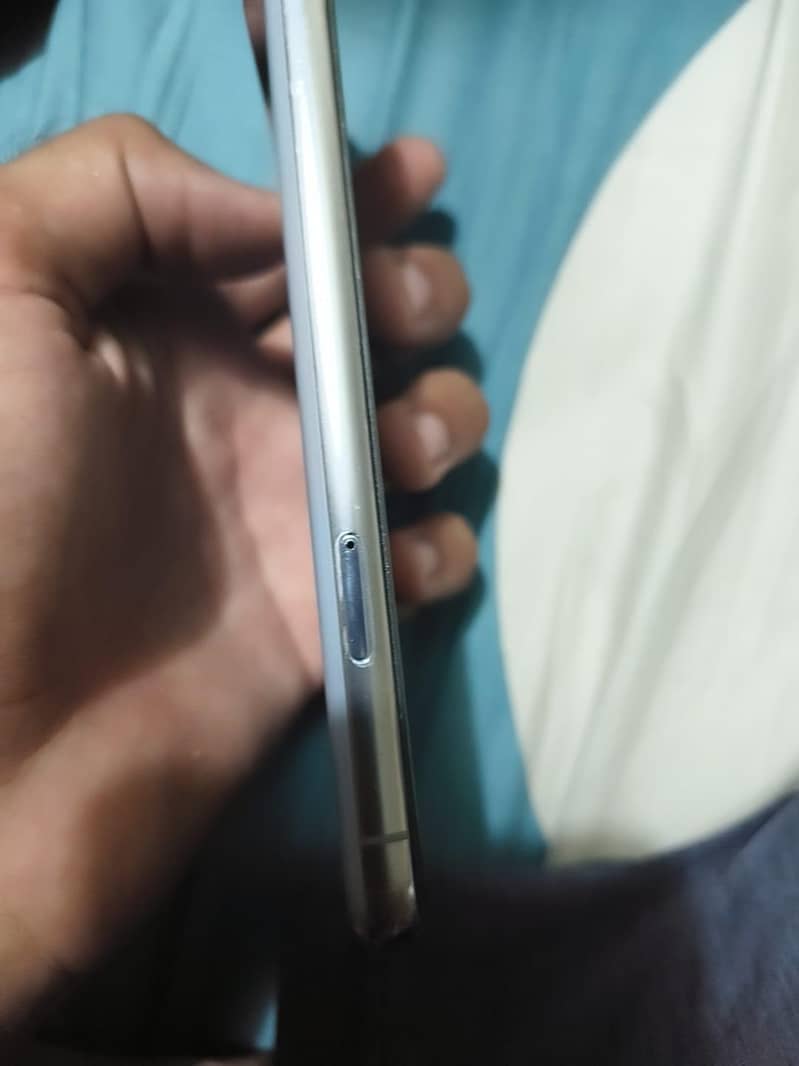 Google Pixel 8 Pro 3