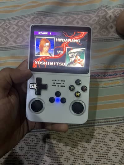 R36s gaming console