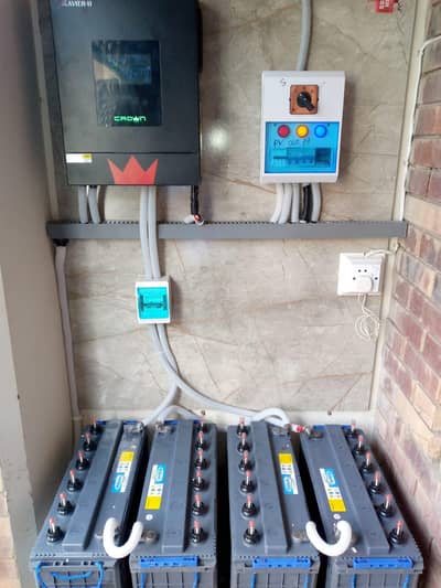 Crown 5.5 kw inveter with 48volt battery