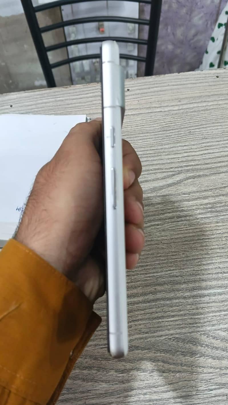 Google Pixel 7 6