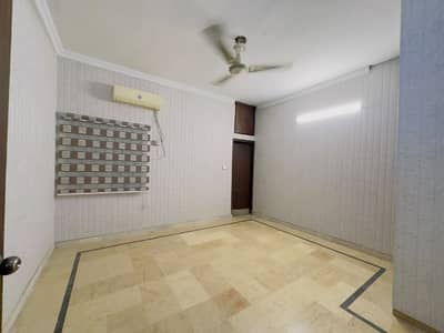 10 Marla Lower Portion For Rent Block M