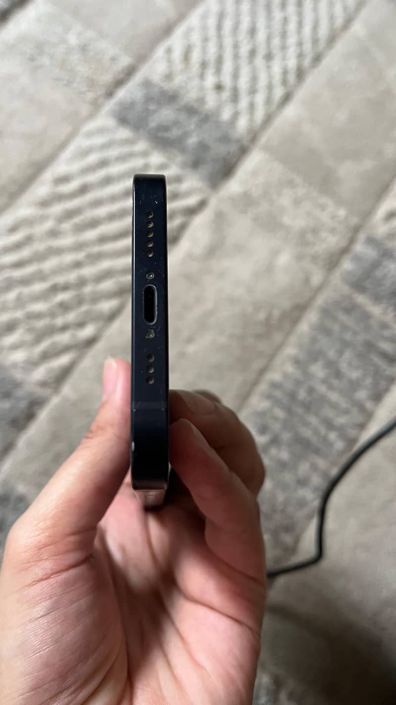 Apple iPhone 12 5
