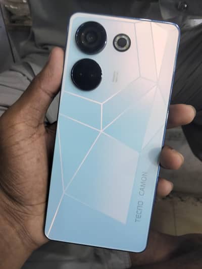 Tecno CAMON 20