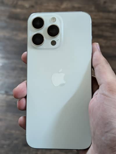 Apple iPhone 15 Pro Max FU