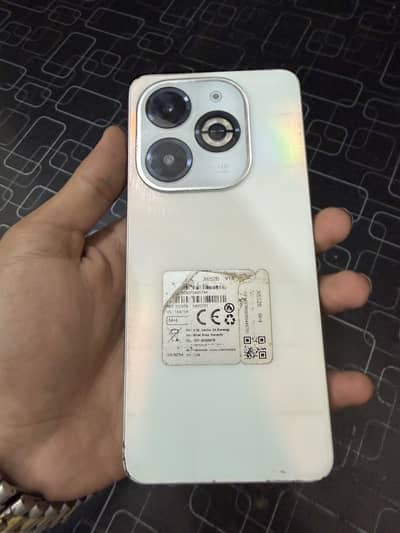 Infinix Smart 8 Plus 4/64 Pta approved only mobile box misplaced