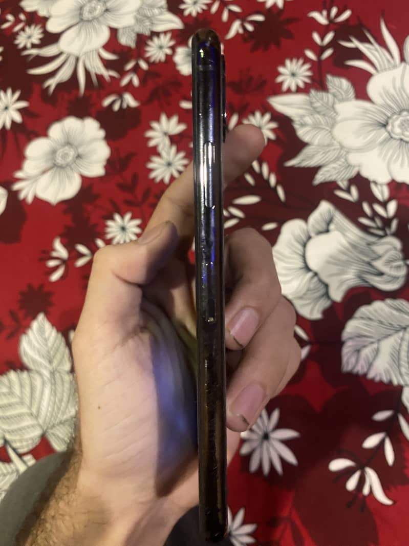 Apple iPhone X 2