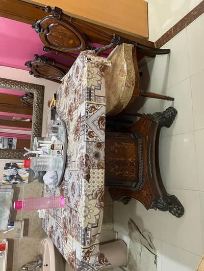 4 seater dining table