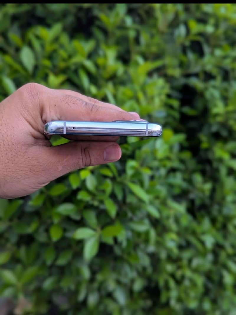 One Plus 9 Pro 5