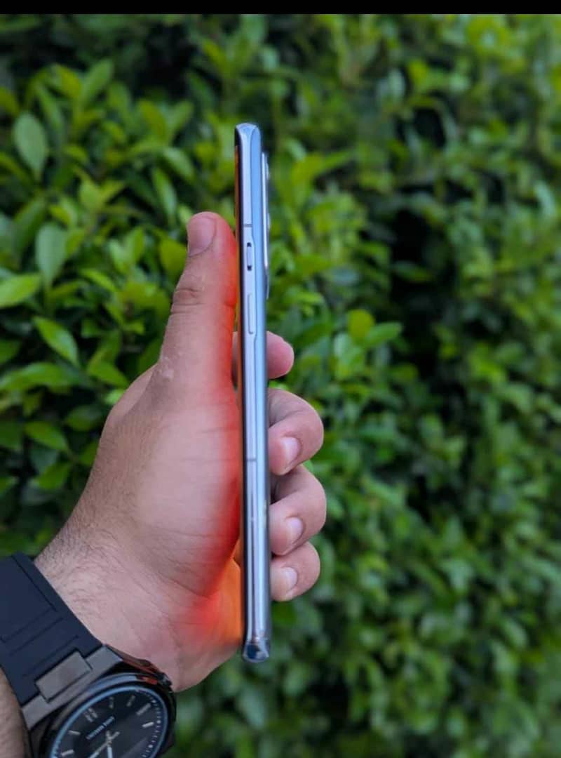 One Plus 9 Pro 7