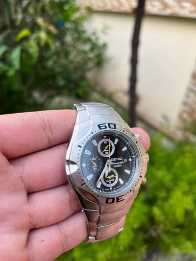 Seiko Chronograph 100M – Original Japanese Timepiece