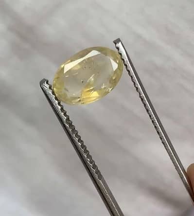 Ceylon yellow sapphire