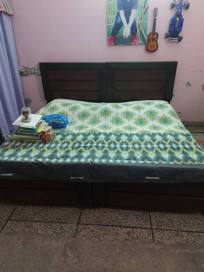 Double bed , can be used as 2 single beds