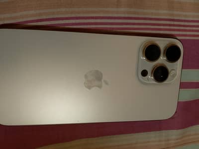 Apple iPhone 16 Pro Max