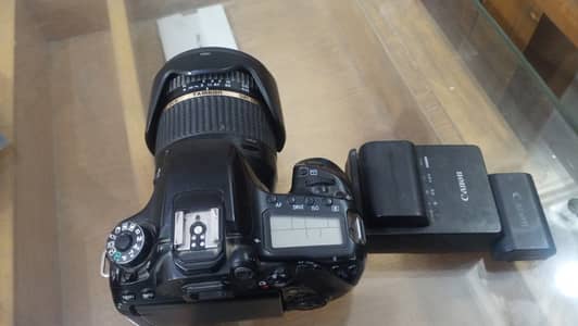 Conon 80D with lance Tamron 17 50