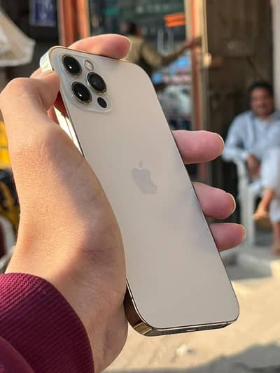 Apple iPhone 12 Pro