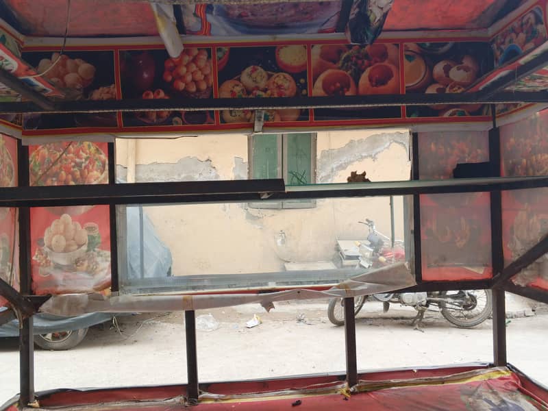 ایک عدد ھاتھ ریڑھی بلکل اچھی کنڈیش میں ہے فریئض کے لیے استعمال کر سکتے 1