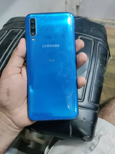 Samsung Mobile A50