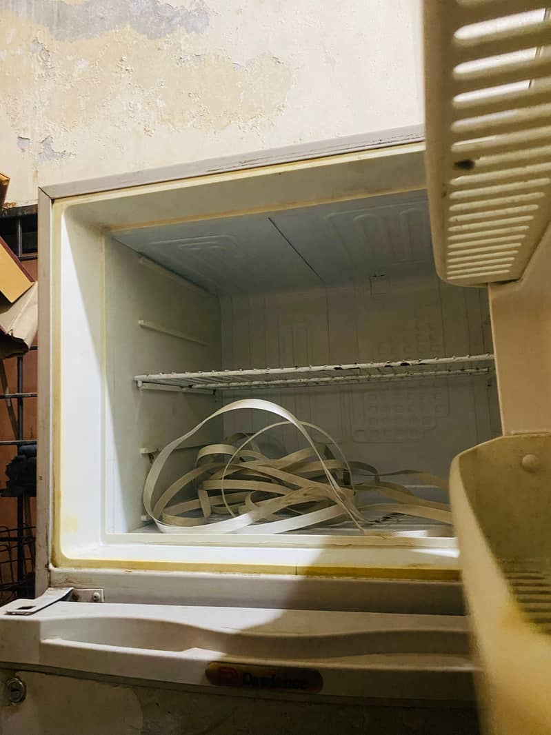 Refrigerator 4