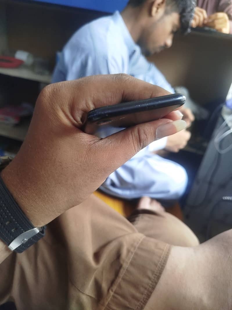 Apple iPhone 7 1