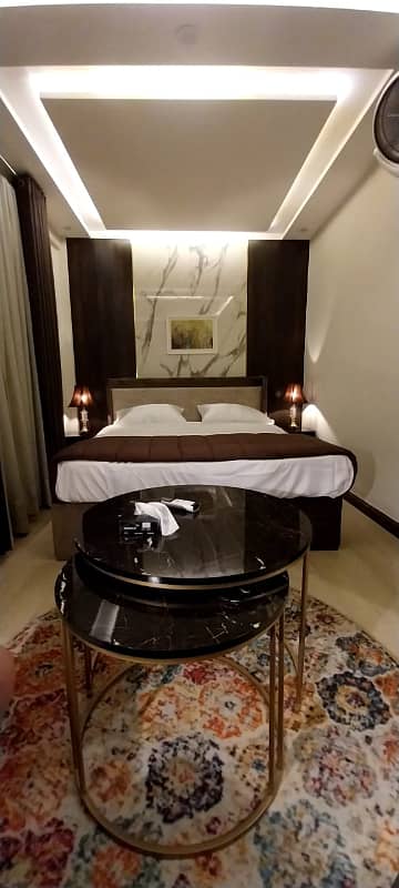 Par day apartment available for rent shot stay weekend luxury apartments bahria town Lahore