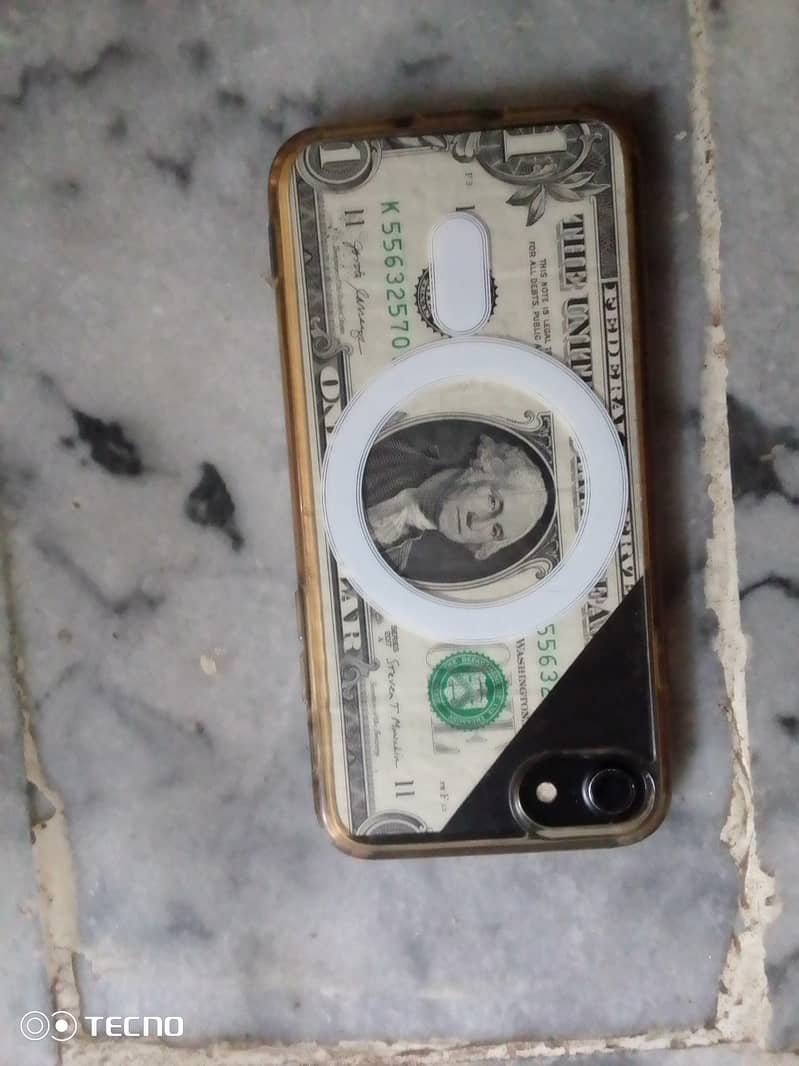 Apple iPhone 7 4